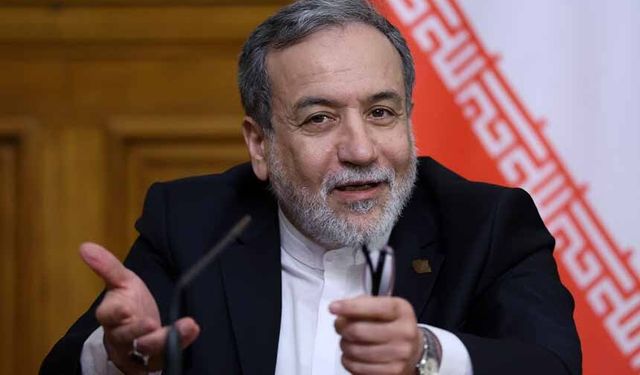 İran, 2 hafta süreyle Hürmüz Boğazı’nı geçişlere açtı