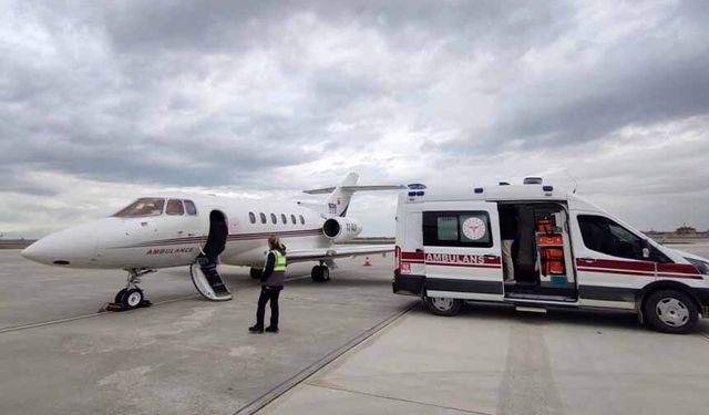 Ambulans uçakla Van'a nakil
