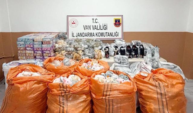Van’da 4 milyon 100 bin lira değerinde kaçak malzeme ele geçirildi