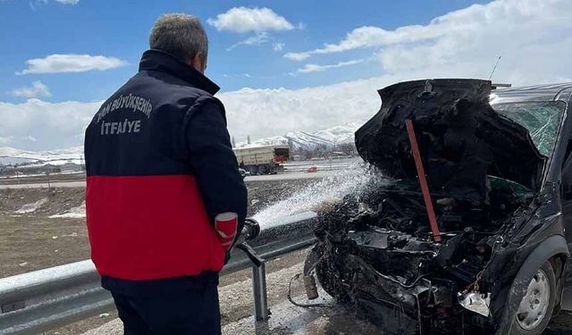 Van'da trafik kazası: 2 yaralı