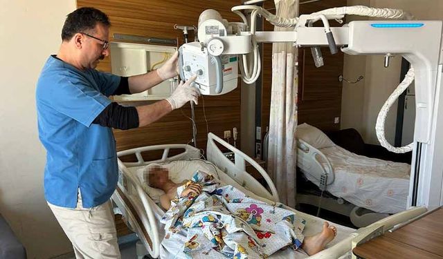 Van’da acı gerçekten habersiz iyileşeceği günü bekliyor