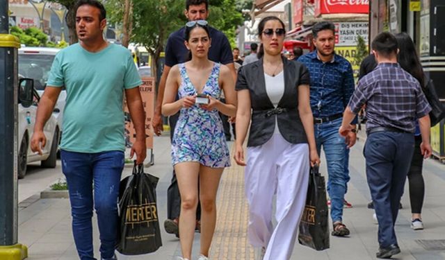 Uzak Doğu’yu işaret etti: Van için alternatif pazar şart!