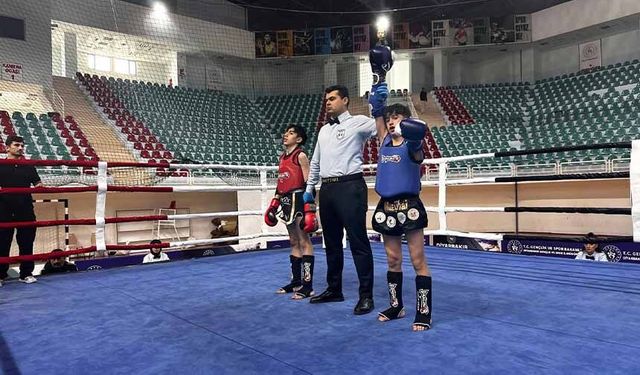 Vanlı öğrenci Muay Thai Türkiye Şampiyonu oldu