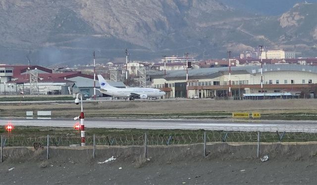 Van'da yakalanan düzensiz göçmenler geri gönderildi