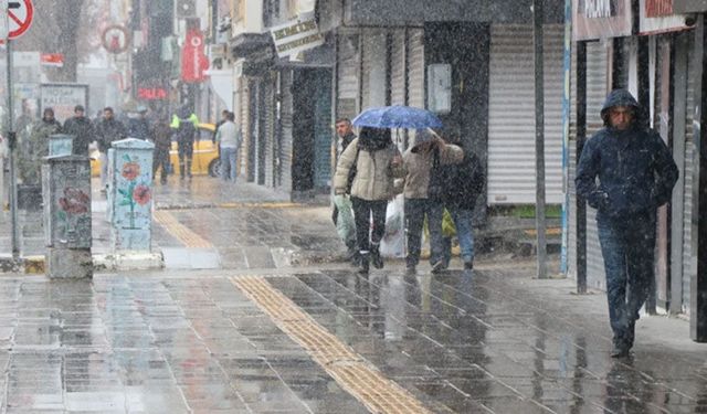 Van’da yağışlı hafta! Sağanak yağışlar geliyor…