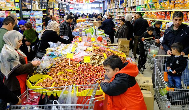 Van’da bayram şekeri fiyatları ne kadar? Rengârenk şekerler tezgâhlara çıktı