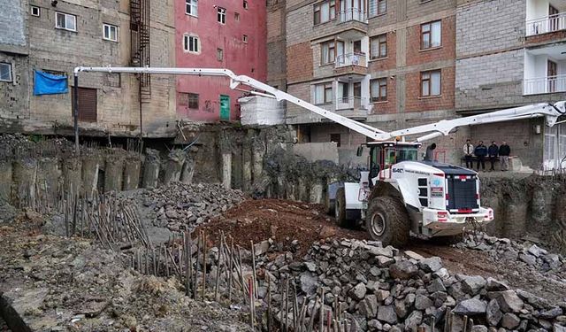 Hakkari'de 6 bina tahliye edildi