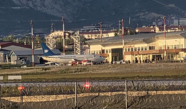 Van'da yakalanan düzensiz göçmenler sınır dışı edildi