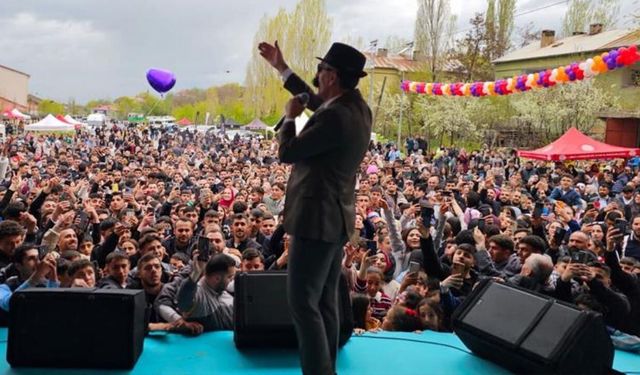 8. Lale Festivali renkli görüntülerle gerçekleştirildi