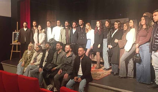 Van'da "Benden Sonra Ölüm Gelir" oyunu sahnelendi