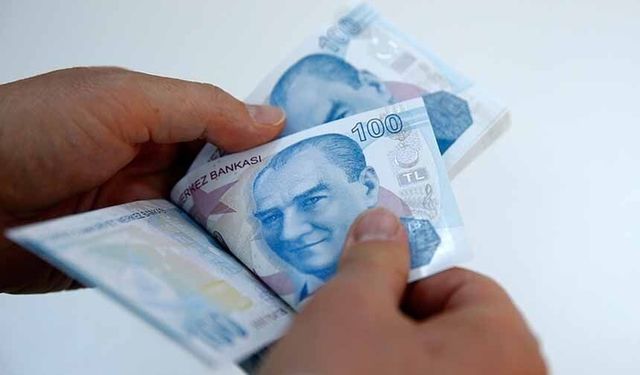 Dış ticaret 4 ayda 500 milyar lirayı aştı