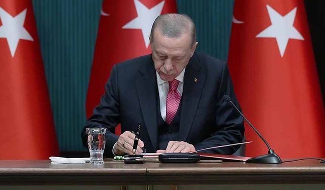 Hakkari’de kaymakamlar ve vali yardımcıları değişti