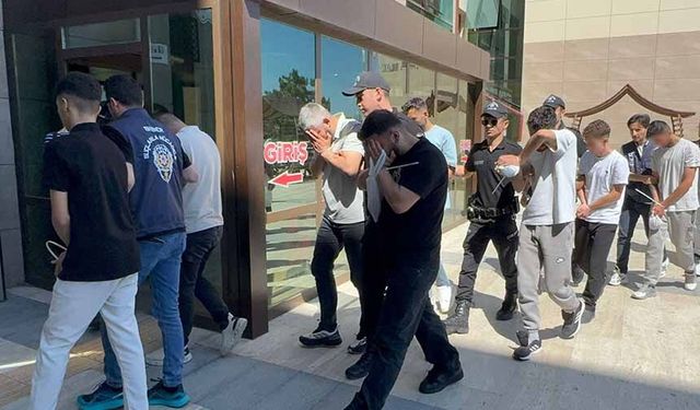 Van dahil 19 ilde 120 milyon liralık dolandırıcılık operasyonu