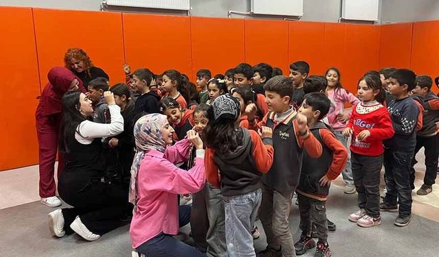 Van'da gönüllere dokunan projeler