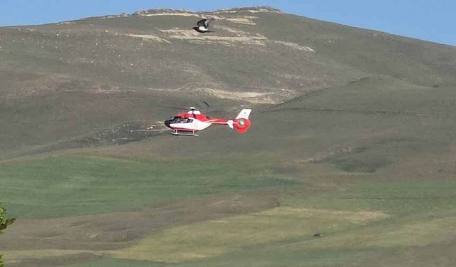 Van'da kalp krizi geçiren hasta helikopterle taşındı
