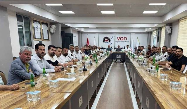Van OSB'de sanayicilerle istişare toplantısı gerçekleştirildi