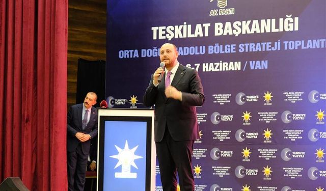 Büyükgümüş Van’da konuştu: Seçim sandıkta, gönüller mahallede kazanılır
