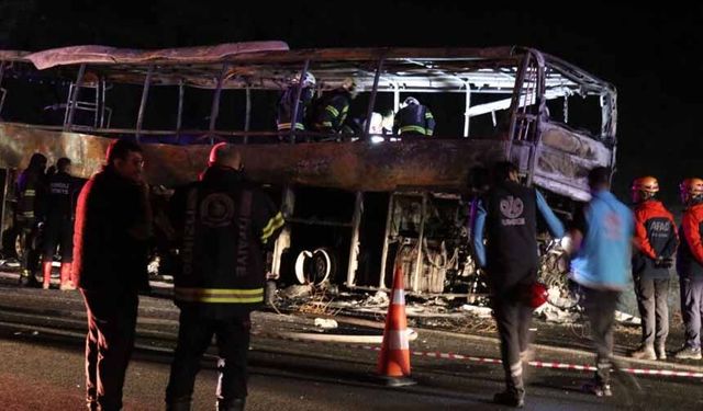 Yolcu otobüsü kazasında acı bilanço: 8 ölü, 33 yaralı!