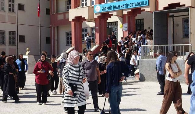 Van'da 18 bin 468 öğrenci LGS'ye girdi