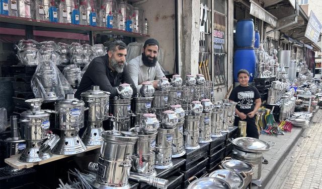 Van'da sıcaklar semaver ve mangal satışını artırdı