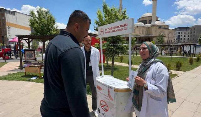 Sağlık ekiplerinden 'sokakta sigarayı bırakma' seferberliği