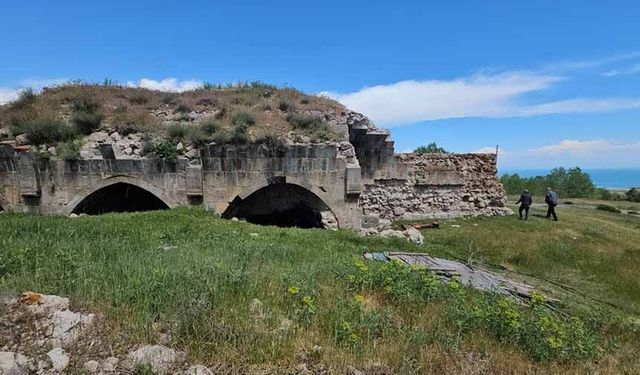 Tarihi miras sessizce yok oluyor
