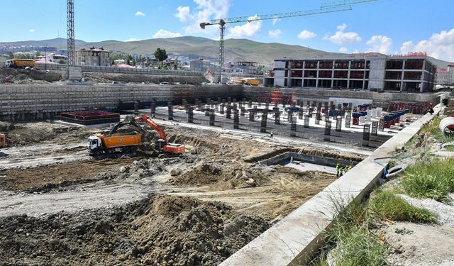 Van sağlığına önemli yatırımlar! İşte devam eden projeler…