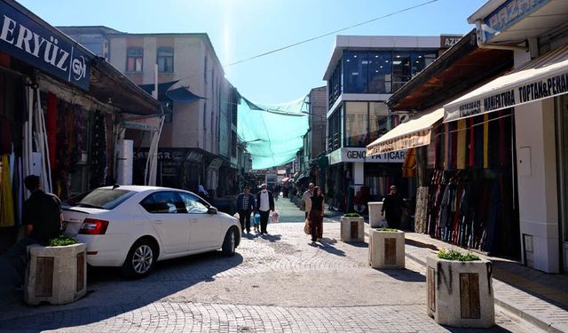 Vanlı esnaflardan imece usulü çözüm!