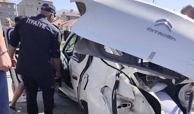 Hakkari'de üç ayrı trafik kazası: 1 ölü, 7 yaralı