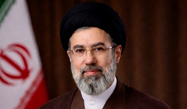 Hamaney: Trump'ın imzası değersiz ve geçersiz