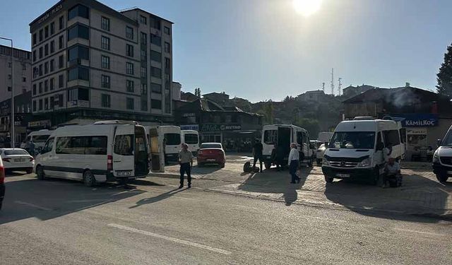 İl olmaya aday Yüksekova geçici otogara mahkum edildi