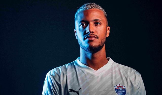 Vanspor FK'dan Hücum Hattına Güçlü Takviye: Richairo Zivkovic İmzayı Attı
