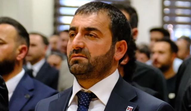 Şahin Aslan: Stat belirsizliği futbolcuları da bizi de zorluyor