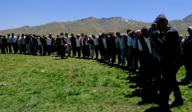 Van’da 'Bal Yuvarlama’ yarışması yapıldı