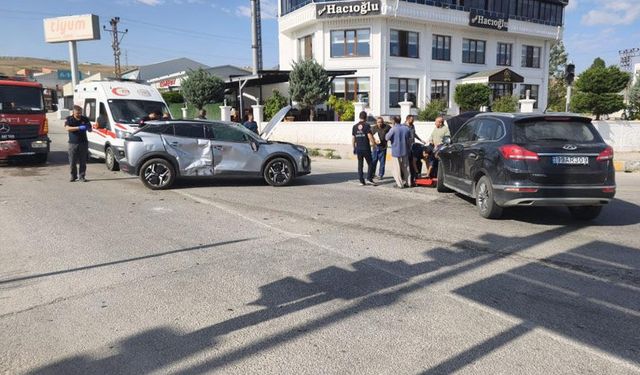 Van'da trafik kazası: 2 yaralı