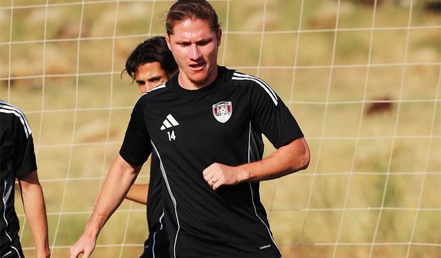 Vanspor, Mehmet Özcan ile 1 yıllık sözleşme imzaladı