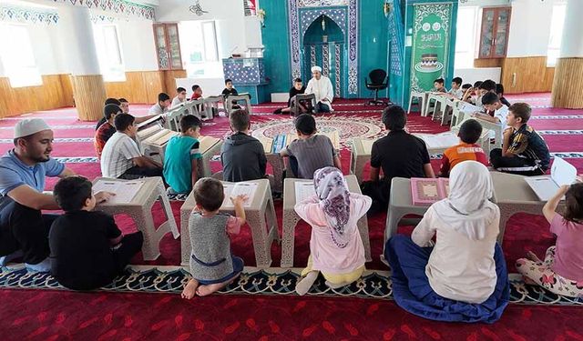 Erciş'te yaz Kuran kursları başladı