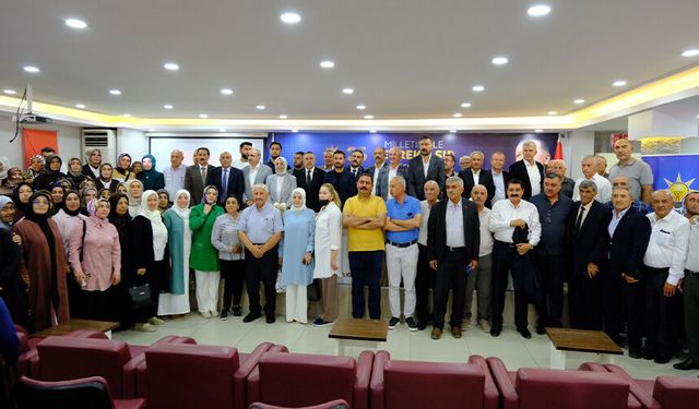 AK Parti Van’da 25. yılını kutladı!