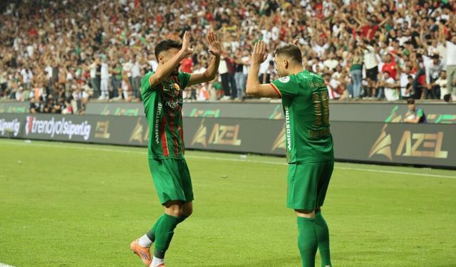 Amed Spor, Erzurumspor FK'yı 3-0 mağlup etti