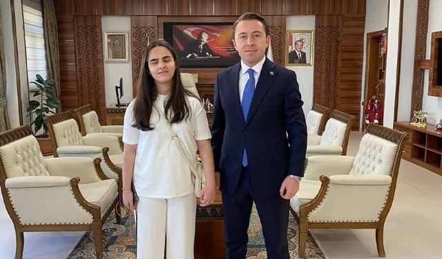 Görme engelli Beyza müzik yeteneğiyle İTÜ’yü kazandı