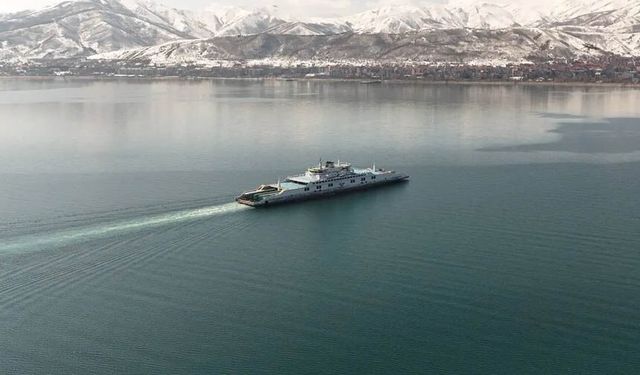 Van Gölü'nde geçen yıl 530 bin ton yük taşındı