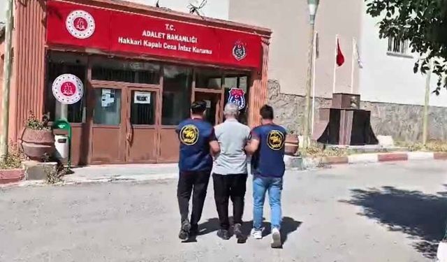 Hakkari’de 20 yıl 7 ay hapis cezası bulunan firari yakalandı