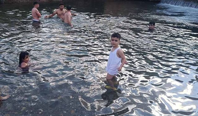 Hakkari’de sıcaklara karşı doğal çözüm