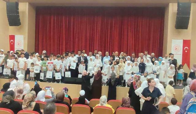 Erciş'te yaz Kur'an kursu kapanış programı düzenlendi