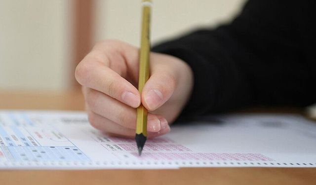 Bakan Tekin'den LGS ile YKS soru açıklaması