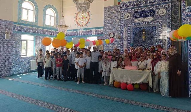 Edremit Şehitlik Camii’nde yaz Kur’an kursları tamamlandı