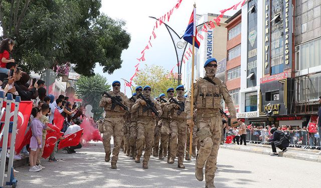 Van’da 30 Ağustos Zafer Bayramı kutlandı