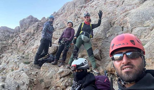 4123 metrelik Suppa Durek zirvesine tırmandı