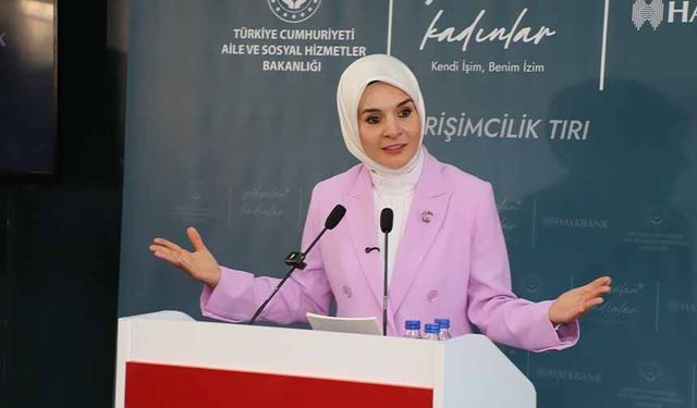 Bakan Göktaş, Hakkari'de kadınlarla buluştu