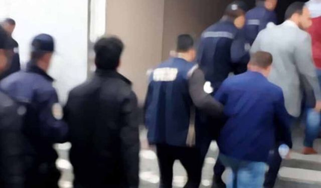 31 avukat hakkında gözaltı kararı